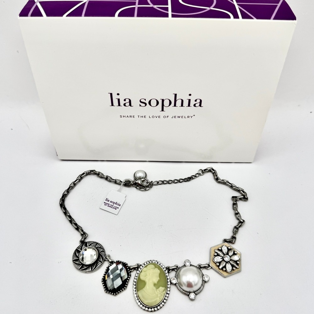 Retirired Lia Sophia Nostalgia Necklace Cameo Crystal Pearl 15–19" Vintage Look - Picture 7 of 9